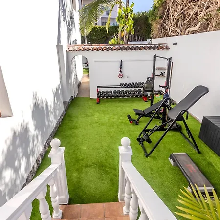 Luxury Teide View, Heated Pool, Sauna & Golf Dağ evi