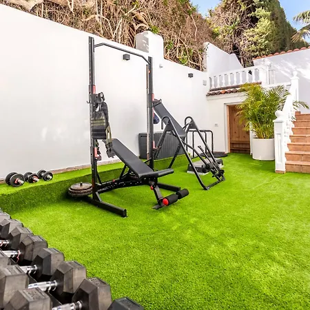 Luxury Teide View, Pool, Sauna & Golf Alpehytte