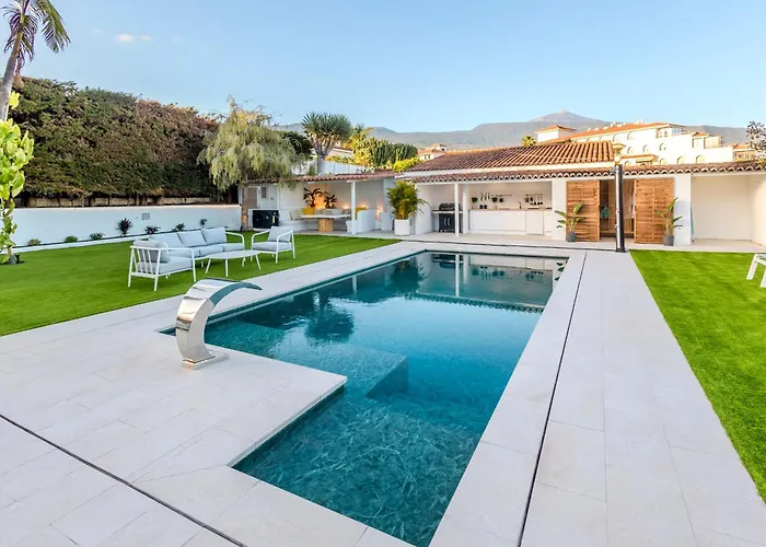 Alpstuga Luxury Teide View, Pool, Sauna & Golf *