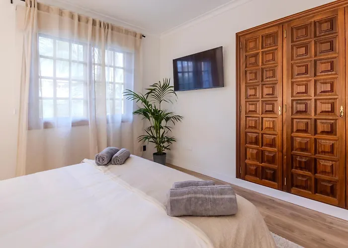 Alpstuga Luxury Teide View, Pool, Sauna & Golf Puerto de la Cruz (Tenerife)