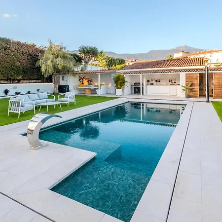 Σαλέ Luxury Teide View, Pool, Sauna & Golf *