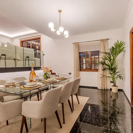 Luxury Teide View, Pool, Sauna & Golf Σαλέ