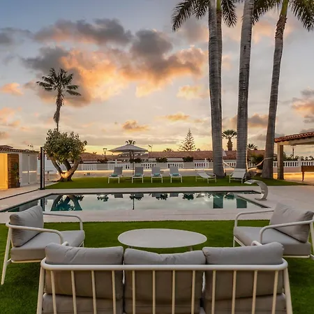 Σαλέ Luxury Teide View, Pool, Sauna & Golf *